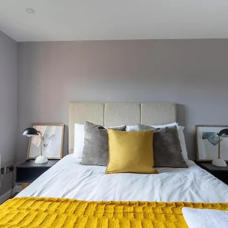 Stunning 1 Bed Merchant City Apartment With Parking Glasgow Exterior photo